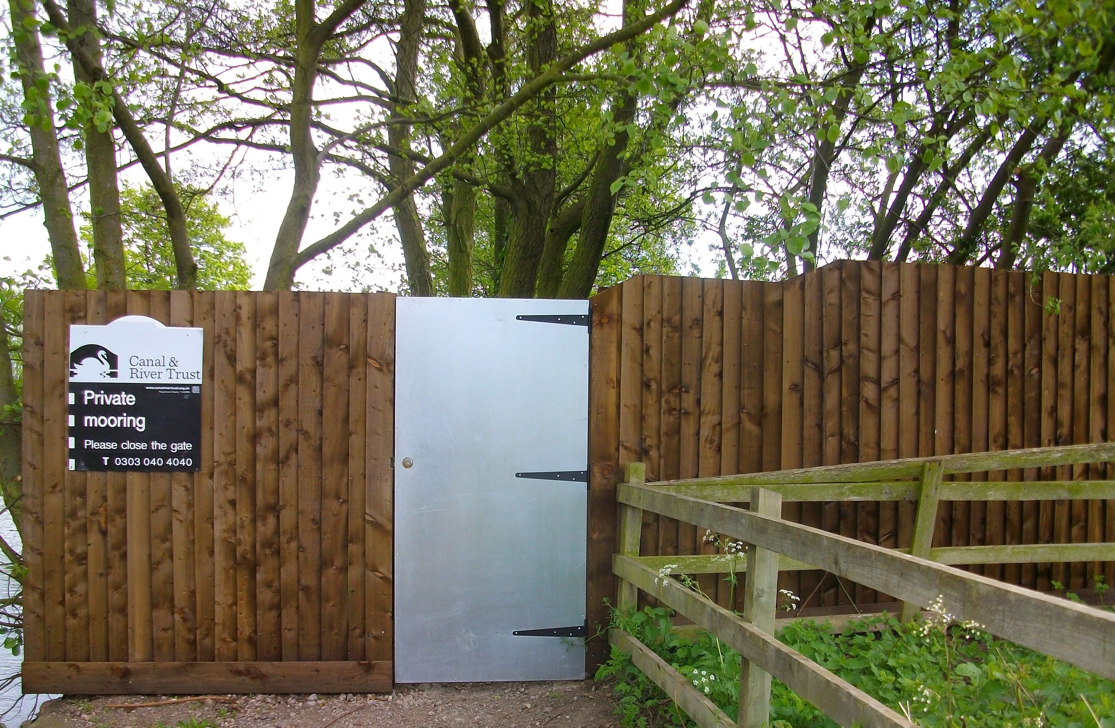 Hunts Lock L1 :: Waterside Moorings